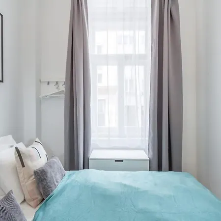 Ultra New With Ac Apartman